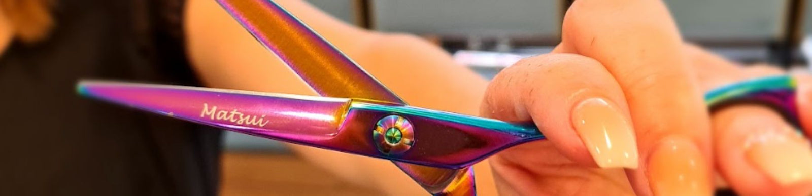 Is There a difference between light or heavy haircutting scissors